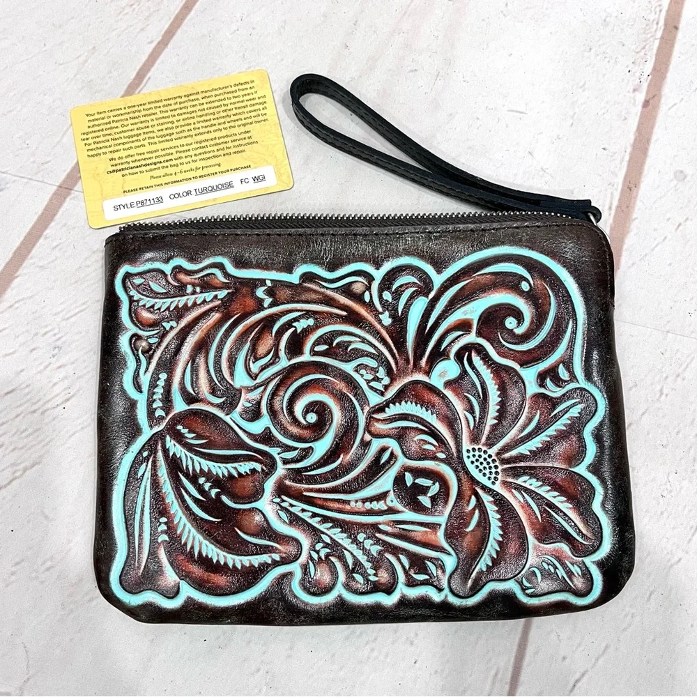 NWOT Patricia Nash Boho Turquoise Tooled Cassini Leather Wristlet Clutch Purse